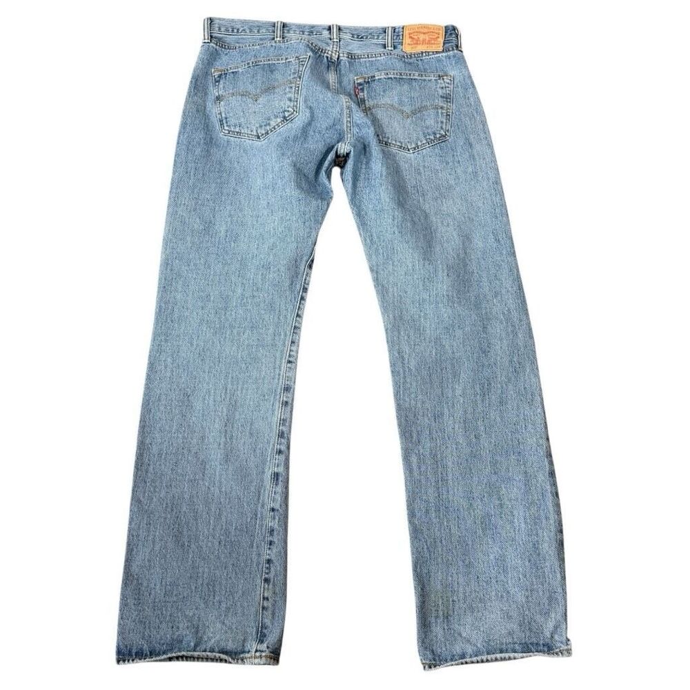 Levi’s 501 Men’s Button‎ Fly Medium Wash Straight Leg Jeans Size 38X34 - Picture 2 of 8
